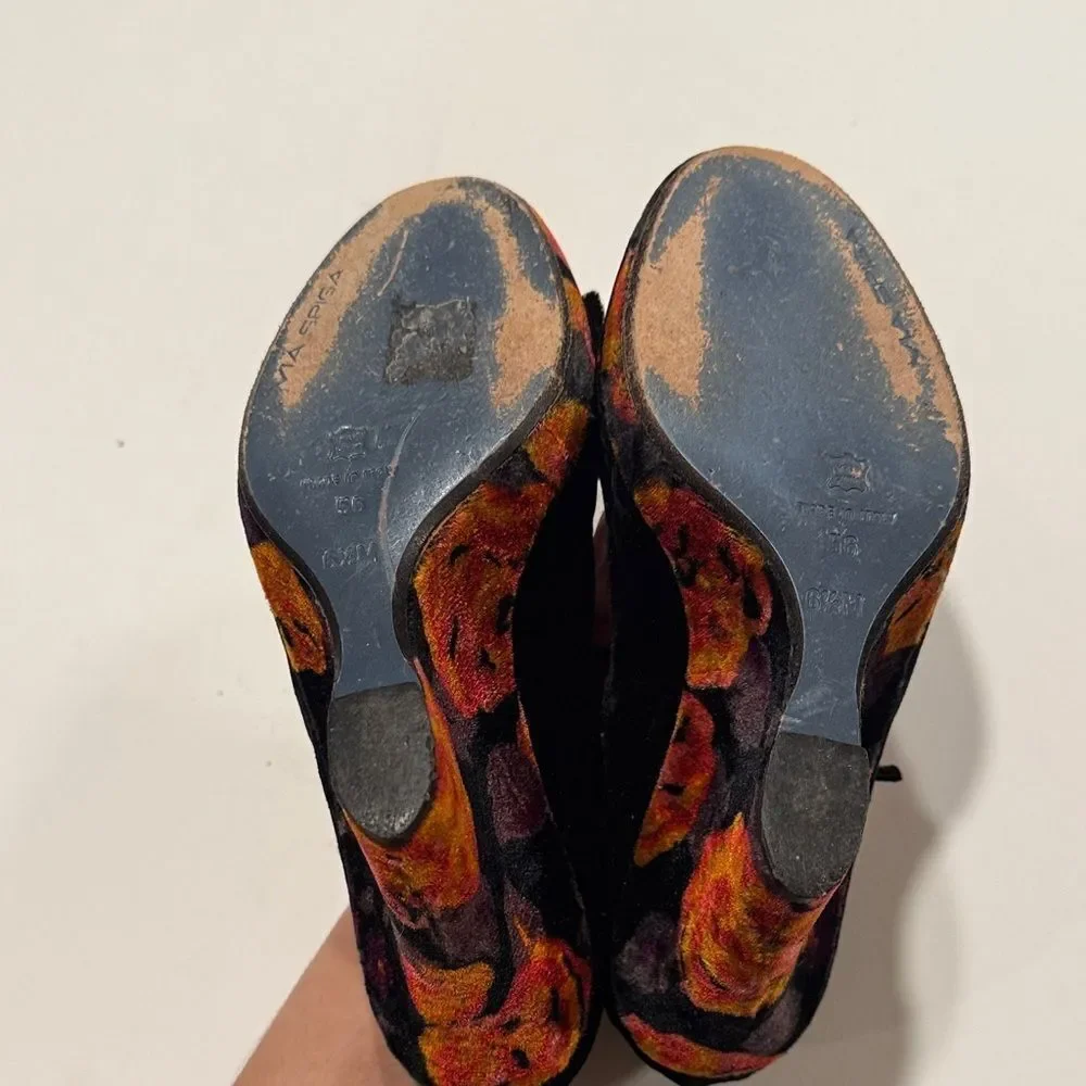 Via Spiga Black and Brown Heels with Bow Accent